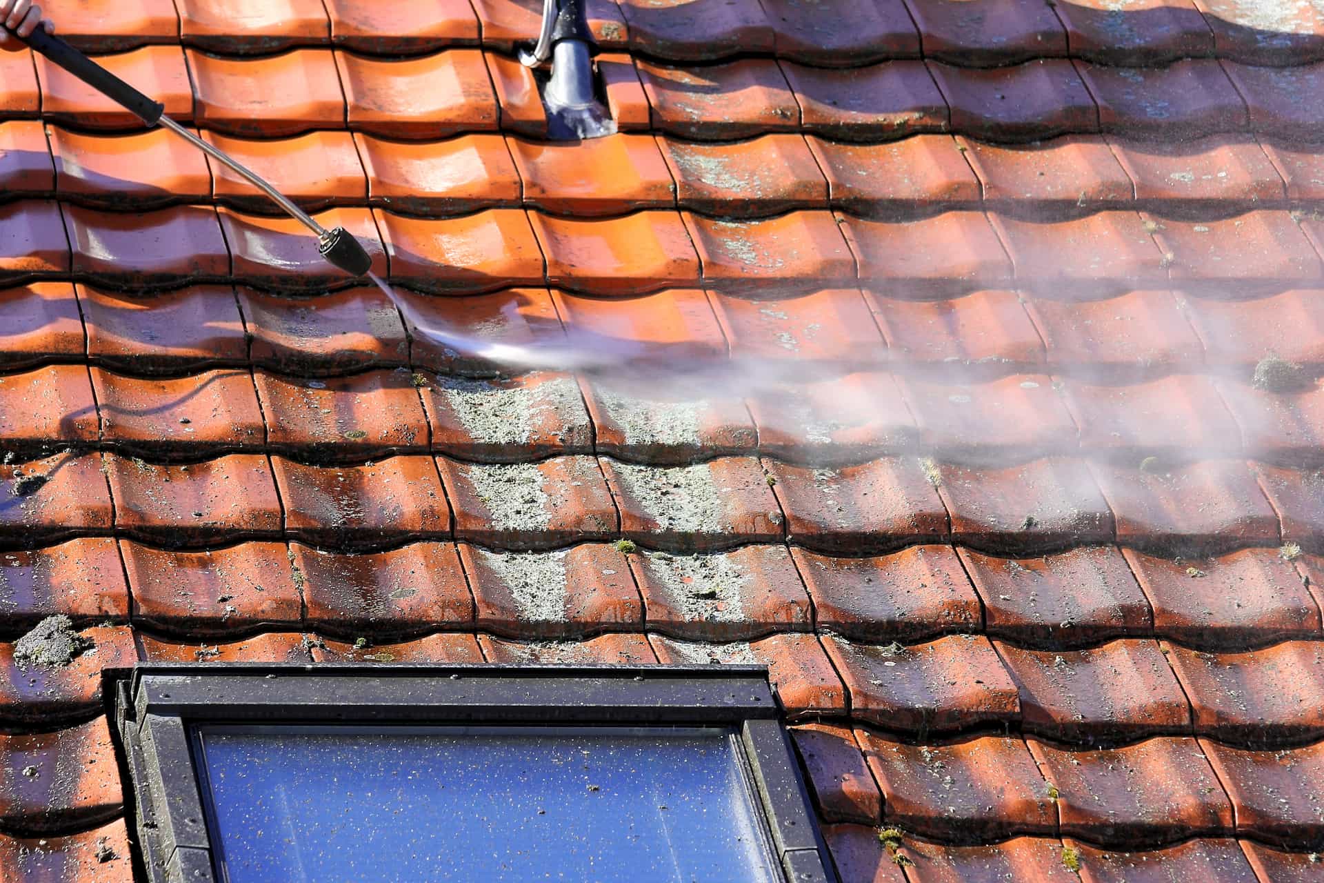 Roof cleaners near me Leicestershire
